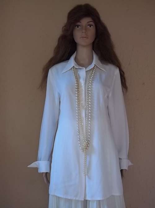 ELEGANT WINTER WHITE FINNIGANS LONG LINE BLOUSE / SHIRT FROM TRUWORTHS - Size !2 (36)