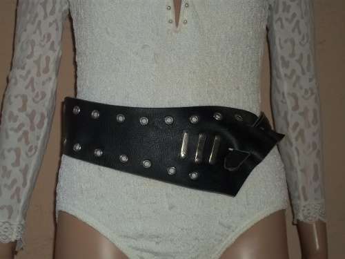 ***SUMMER SALE*** BLACK LEATHER VINTAGE HIPSTER BELT WITH STUDS - SIZE - MEDIUM
