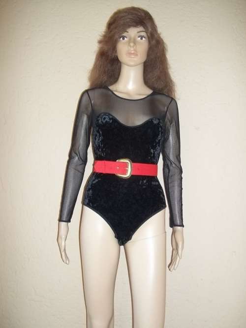 ***SUMMER SALE*** RED FABRIC BELT - SIZE SMALL