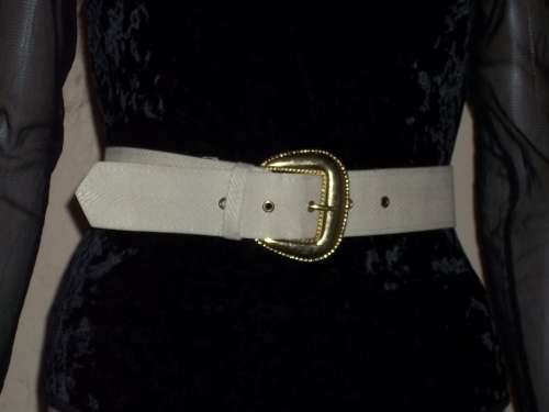 ***SUMMER SALE*** BEIGE FABRIC BELT - SIZE SMALL