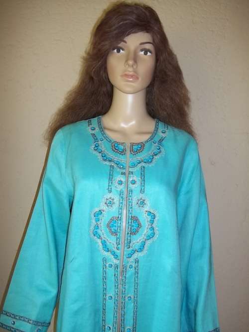 MAGNIFICENT TURQUOISE BEADED BAROQUE LINEN TUNIC FROM QUEENSPARK - SIZE 38