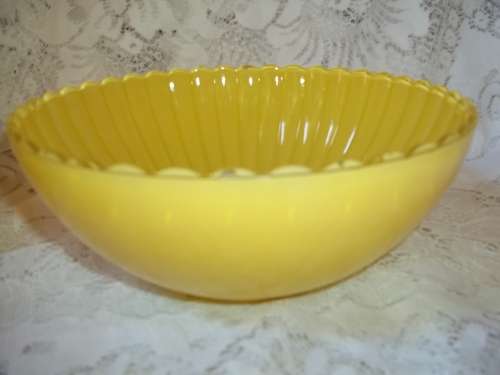 YELLOW VINTAGE DESERT BOWLS  - ONE LARGE AND SIX SMALL