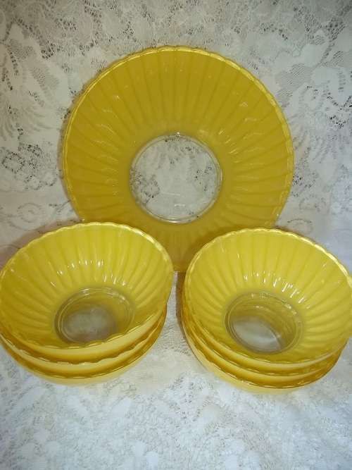 YELLOW VINTAGE DESERT BOWLS  - ONE LARGE AND SIX SMALL