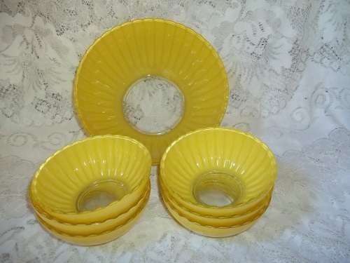 YELLOW VINTAGE DESERT BOWLS  - ONE LARGE AND SIX SMALL