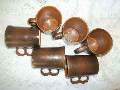 *** SALE *** BROWN VINTAGE COFFEE MUGS X 6