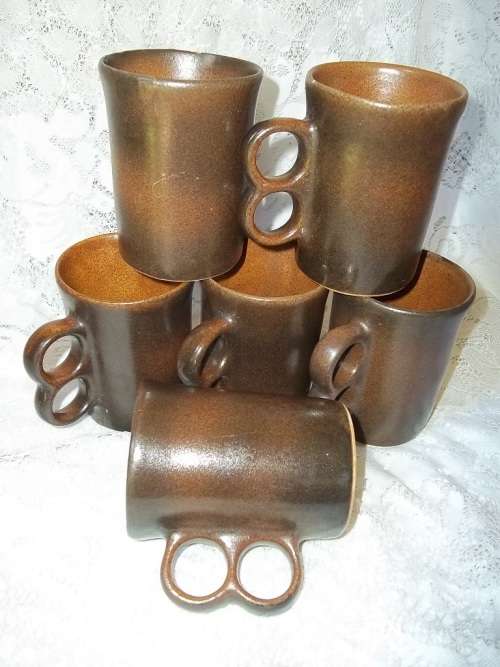 *** SALE *** BROWN VINTAGE COFFEE MUGS X 6