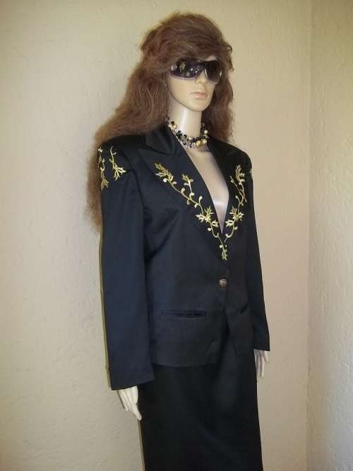 PRET A PORTER BY THE BOYS  - UNIQUE BLACK VINTAGE DESIGNER SUIT WITH GOLD EMBROIDERY - SIZE 34 / 32