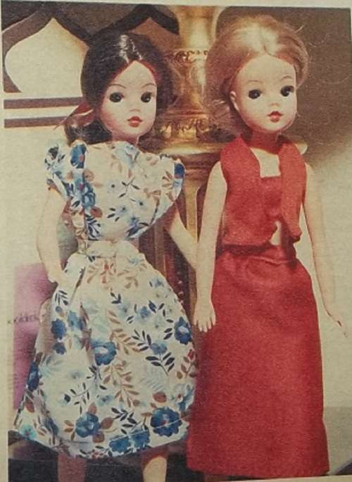 ALL DOLLED UP - A COLLECTION OF PATTERNS FOR 30 cm SINDY VINTAGE FASHION DOLL - FULL SIZE PULL OUT