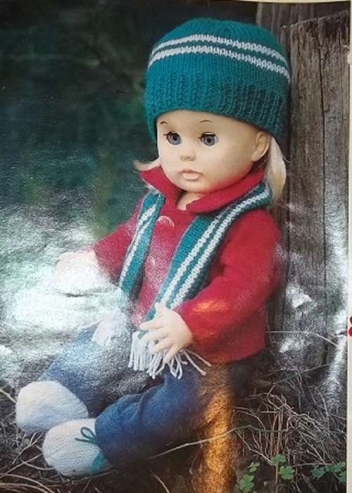WINTER WARDROBE- TO FIT 43 cm FIRST LOVE DOLL - HAT, SCARF & BOOTEES FROM WOMAN'S VALUE JULY 1996
