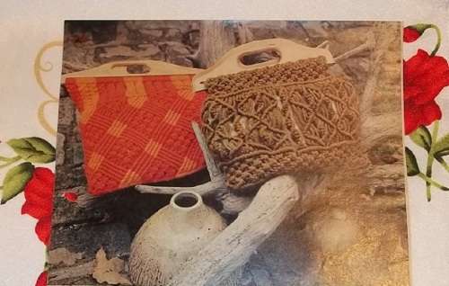 BAGS OF IDEAS - MAKE THESE COLOURFUL MACRAME HANDBAGS - PATTERNS FROM YOUR FAMILY DECEMBER 1978