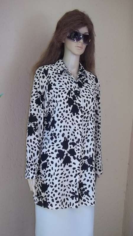 RAOUL ELEGANT BEIGE LONG ABSTRACT PRINT BLOUSE / SHIRT FROM STUTTAFORDS - Size 34