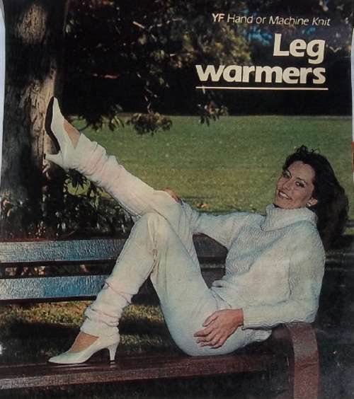 LOVELY LEG WARMERS - A POPULAR AND PRACTICAL ACCESSORY IN THE FASHION WORLD -PINGOUIN GOLDEN AGE