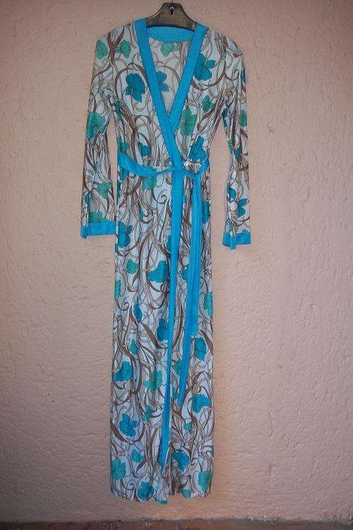 It's A Pleasure Vintage Dressing Gown