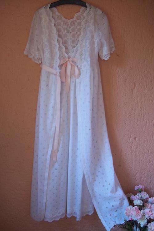 White Lace Vintage Negligee - Designed by Kels - Size Small