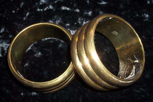 Costume Jewellery - Set of Vintage Chunky Bangles