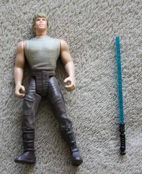 STAR WARS 3 3/4" (POTF) - LUKE SKYWALKER DAGOBAH OUTFIT (Incorrect Lightsaber)- Loose!!