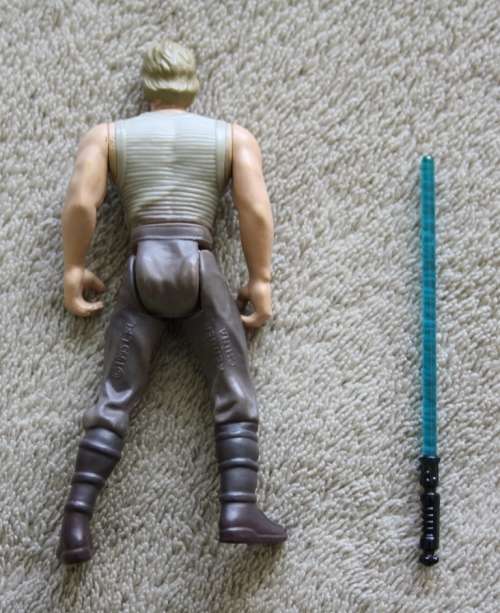 STAR WARS 3 3/4" (POTF) - LUKE SKYWALKER DAGOBAH OUTFIT (Incorrect Lightsaber)- Loose!!