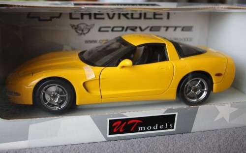 UT Models 1:18 Scale - Chevrolet Corvette C5