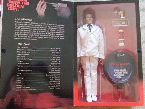 JAMES BOND 007 "12 Inch" SCARAMANGA by SIDESHOW collectibles *The Man with the Golden Gun*