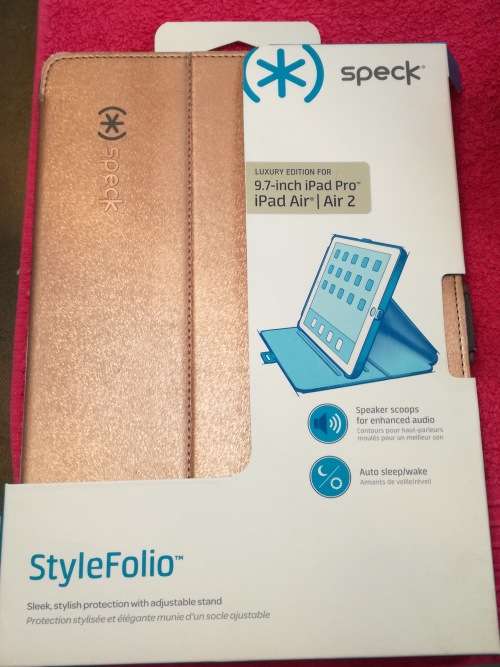 Ipad Pro latest addition 9.7 inch 32gb wifi only Rose Gold 7 months old, No scratches!!!!