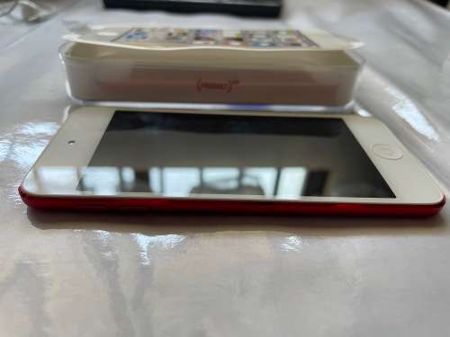 APPLE IPOD TOUCH 7TH GEN|A2178| RED ***LIKE NEW** WITH ALL ACCESSORIES