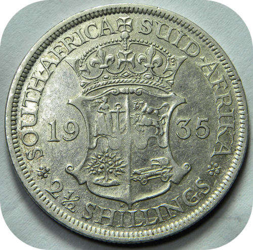 Top Grade SA Union: 1935 Halfcrown 2/6 in AEF below R500!!