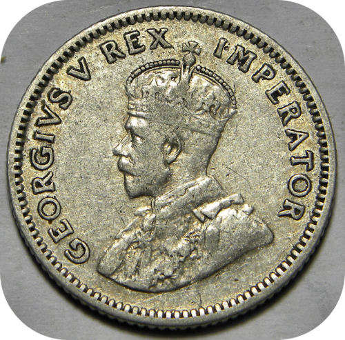 Bargain 1933 SA Union:  The rare Sixpence 6d below R200!!