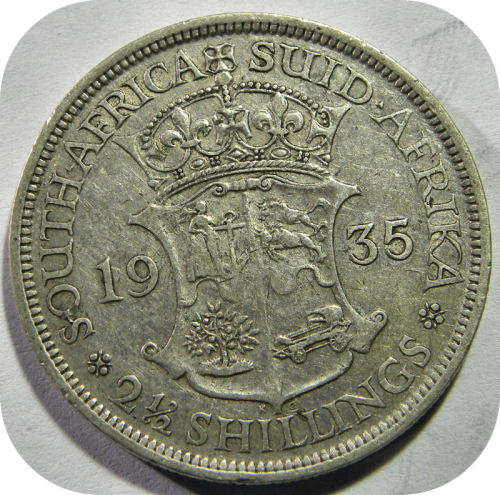 Bargain SA Union: 1935 Halfcrown 2/6 below R400!!