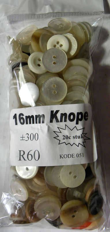 Haberdashery sale: Buttons, Buttons, Buttons!!   MIXED bag. 300+.  only 20c per button!