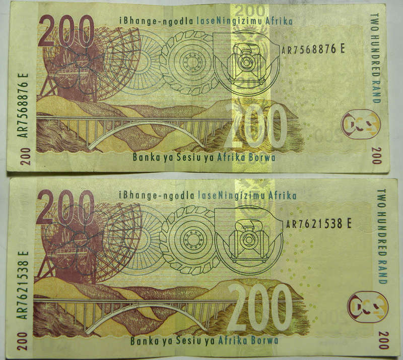 Top Grade RSA notes: 18x Mboweni R200 notes (2004 to 2009) in AU (my opinion)  Bid per note.
