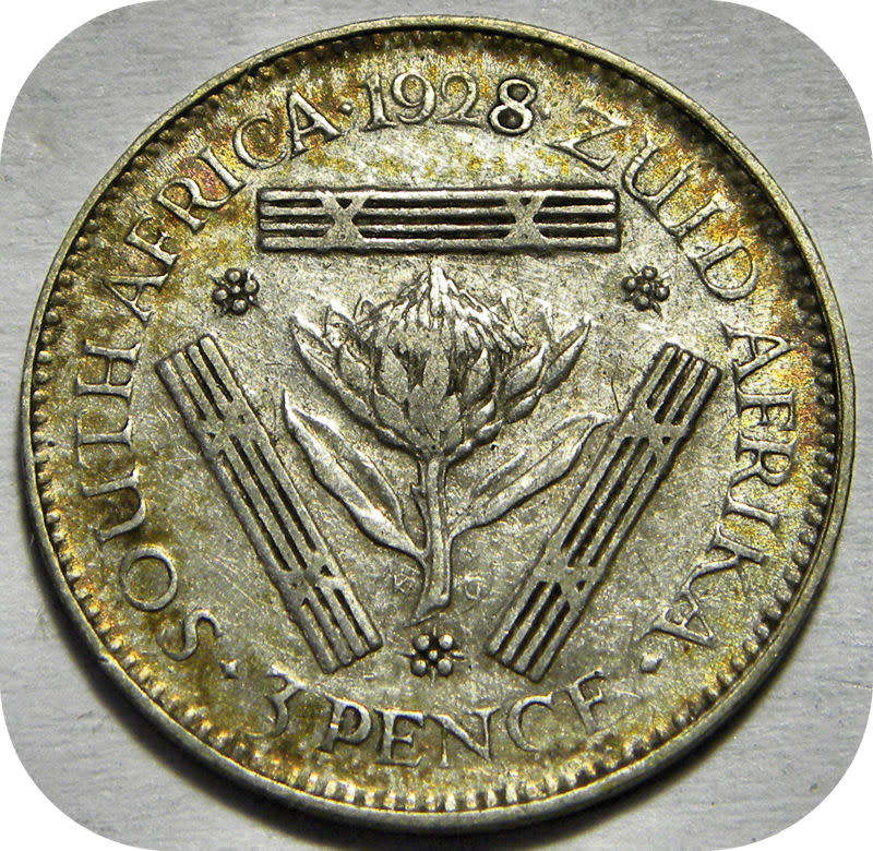 Bargain SA Union:  Lustrous 1928 Tickey 3d below R600!