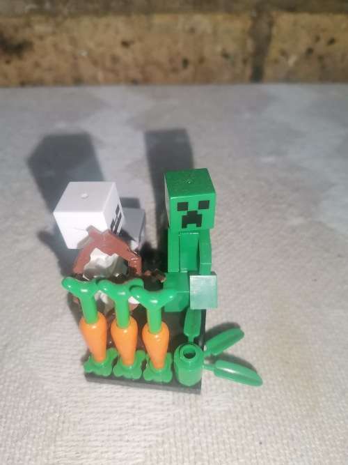 3 sets of Lego Minecraft