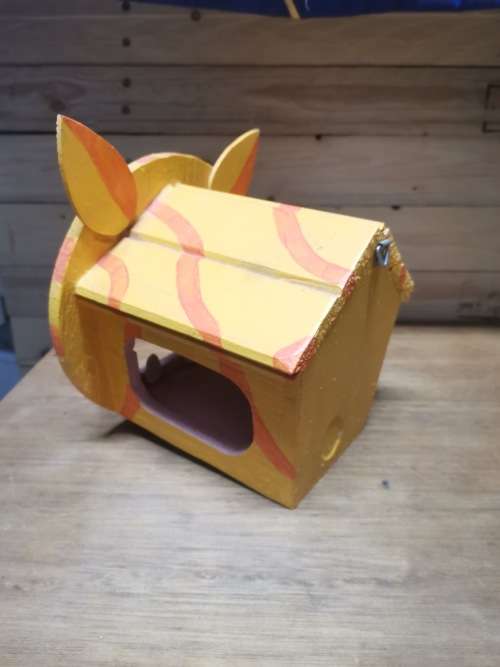 Smiling Orange Cat Bird Feeder