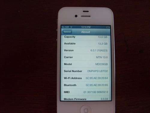 Apple iphone 4S 16g white.SUPERB CON! FREE DELIVERY IN JHB!