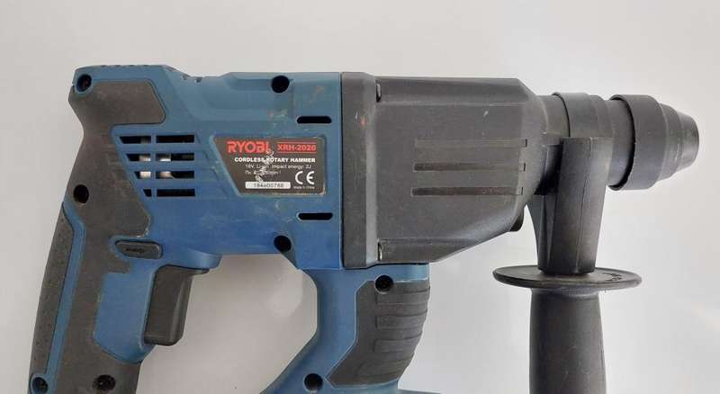 Ryobi Cordless Hammer Drill with Battery (XRH-2020) *faulty* PLEASE READ