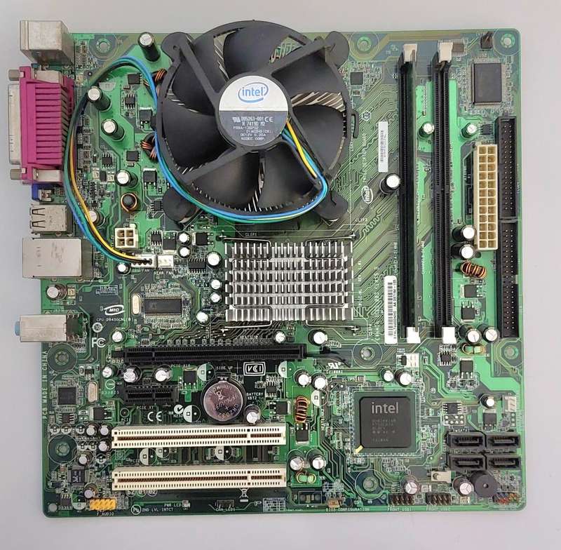 Intel LGA 775 Desktop Board + Celeron + RAM