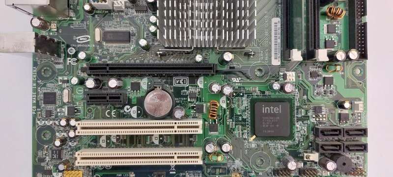 Intel LGA 775 Desktop Board + Celeron + RAM