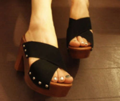 **HOT SALE**! Vintage high heel Sandal in Black / Red / Grey Size 3-7