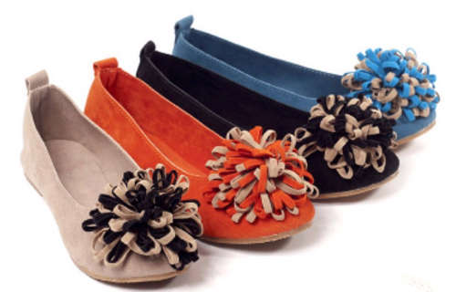 Limited Stock Flat Pump with Daises in Orange/ Blue / Beige/ Black / 2-6