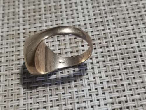 Onyx Ring 9ct Gold from 1940's