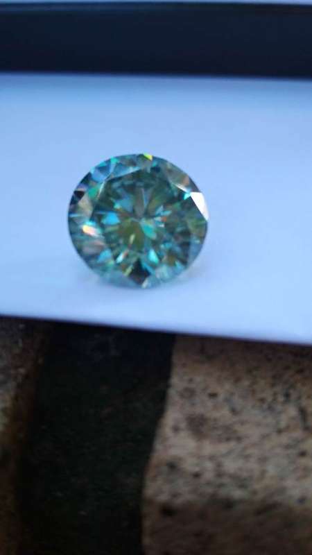 **** 11.88ct ~ Round cut,  Blue / Green Moissanite