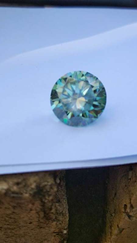 **** 11.88ct ~ Round cut,  Blue / Green Moissanite