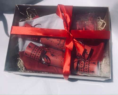 LFC Christmas Cracker Box