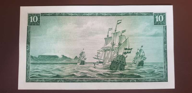 G Rissik UNC R10 note.   Collectable .