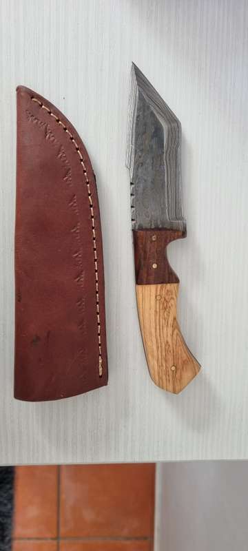 Damascus steel knife - Double wood
