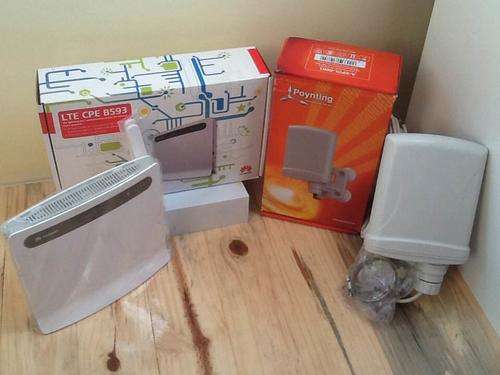 Huawei B593s-601 LTE Router, Cross Polarised LTE Antenna, Delivery included