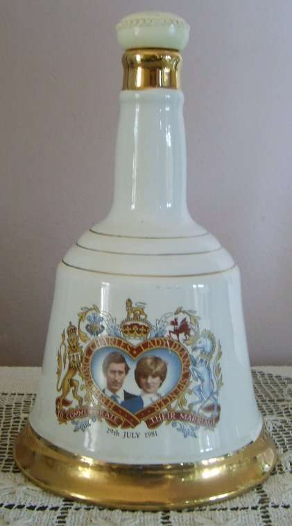 Royal Wedding Charles and Diana Wade Bells Whiskey Decanter/Bottle