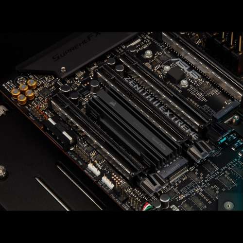 CORSAIR MP600 PRO 1TB M.2 NVMe PCIe Gen. 4 x4 SSD