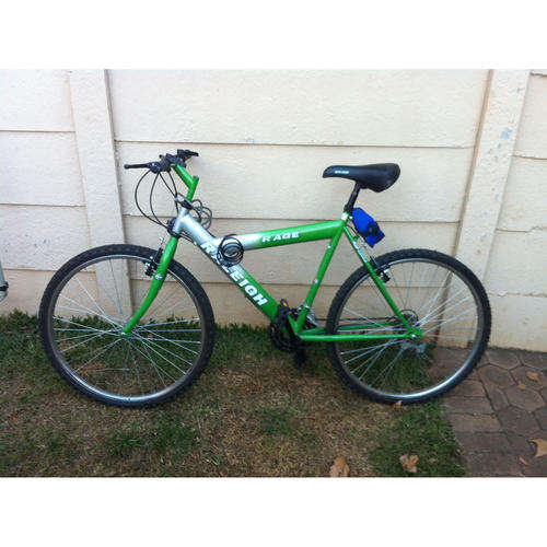 Well-used bicycle WITH PERMATUBE (no more punctures)