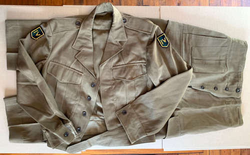 4 SA Infantry cloth shoulder patches on sleeves - Bunny jacket and trousers. Sizes in pics.